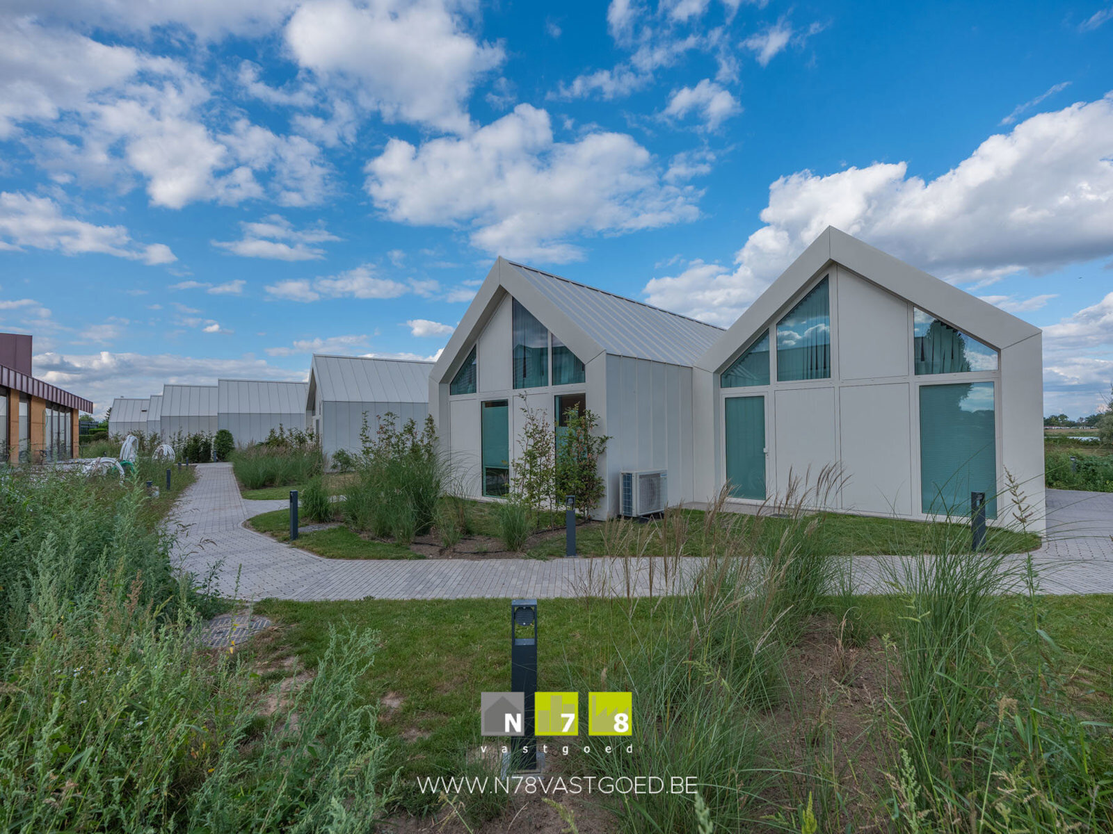 Domein Mase - 20 Vakantiewoningen Aldeneik in Maaseik