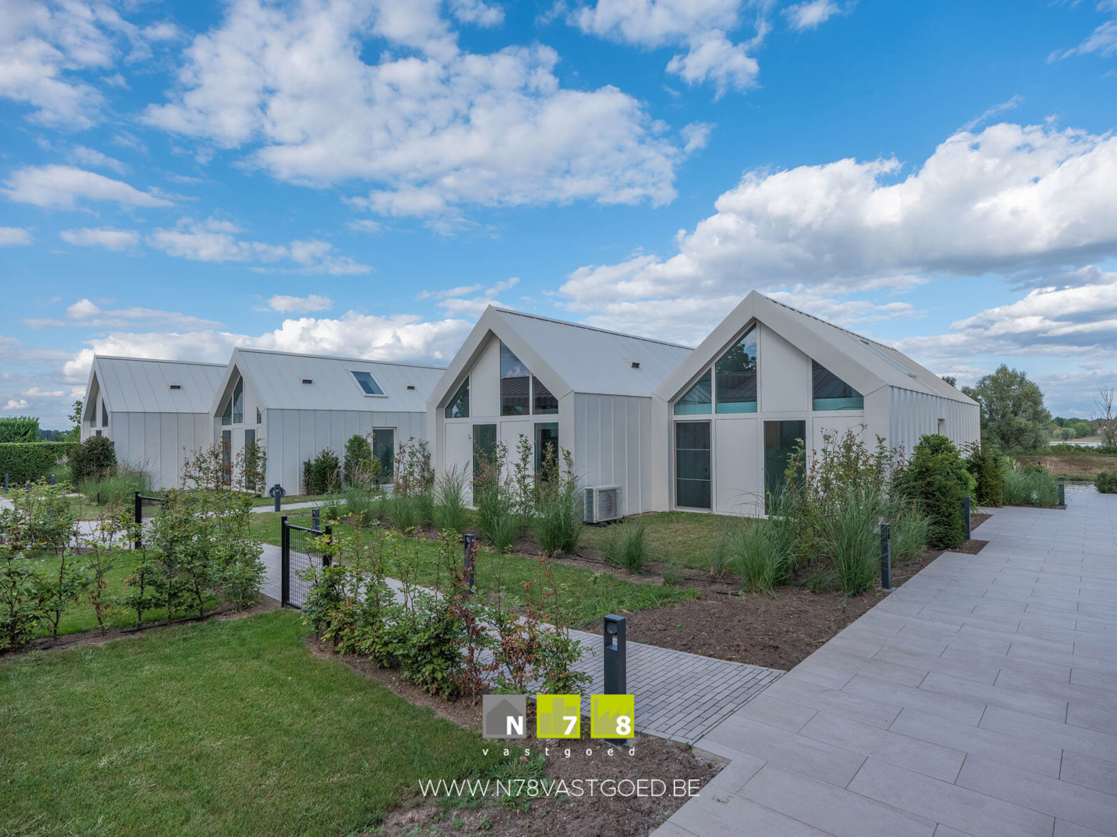 Domein Mase - 20 Vakantiewoningen Aldeneik in Maaseik